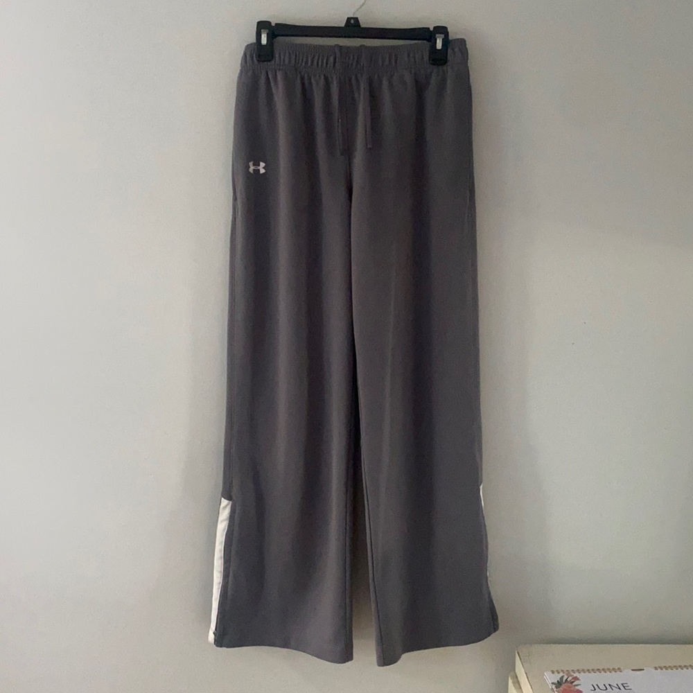 Under Armor Gray Sweats Women’s Medium